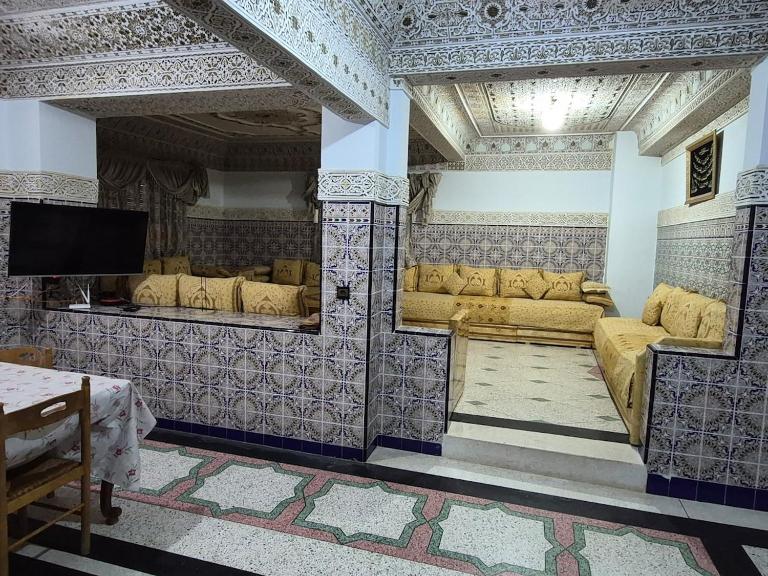 Appartement familial villa 110 m2 jardin et piscine - B&B Meknes