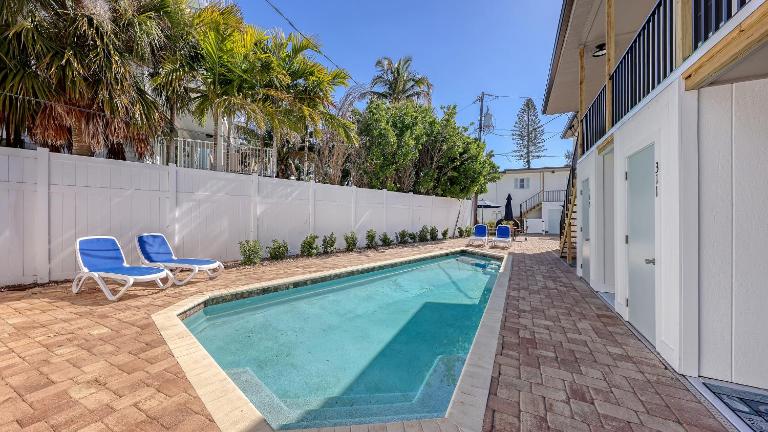 SKV 309 - Pool, Walk to Beach & Village! - Ferienwohnung Siesta Key