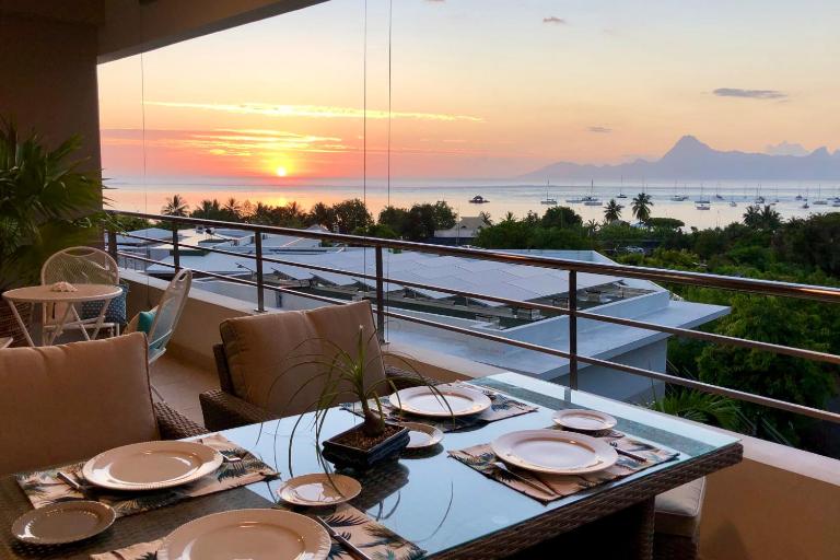 Manuia luxury apartment - Tahiti Punaauia -Wi-Fi Netflix pool & gym - Bed and Breakfast Punaauia