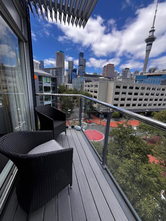Viaduct peaceful 2 bedroom - B&B Auckland