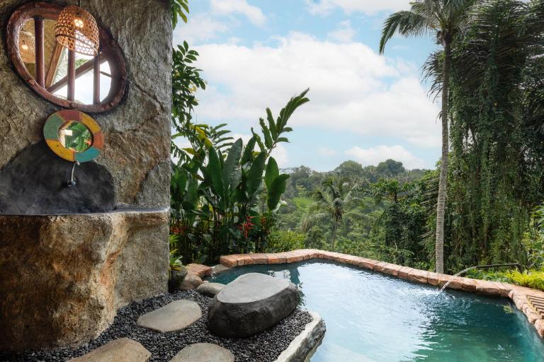 Royal Kemala Villa - Jungle View with Private Pool - B&B Tampaksiring