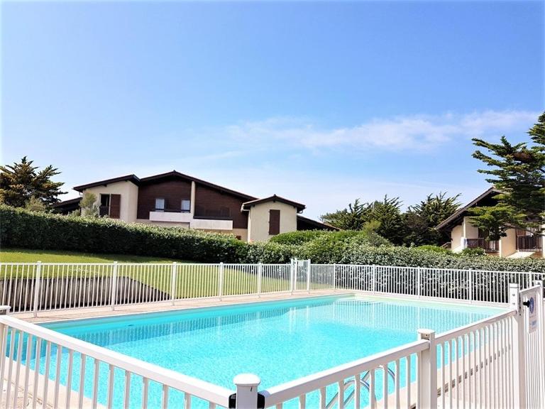 Réf 274, Seignosse océan, Villa Patio à 250m de la plage, avec place de parking et piscine commune , 6 personnes - Ferienwohnung Seignosse