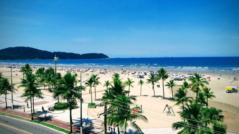Apartamento próximo ao mar na Guilhermina em Praia Grande - B&B Praia Grande