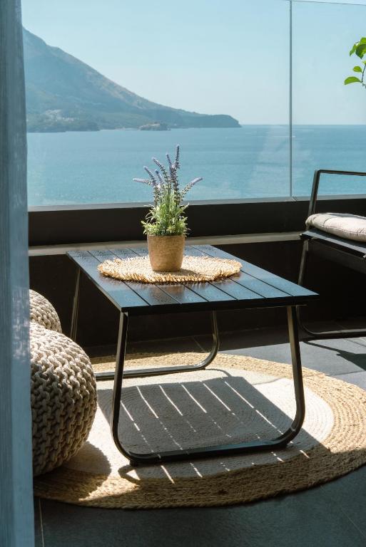 ZOA Seaview Apartment - B&B Bečići