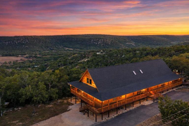 Sleeps 16 Game Room Fire Pit Grand Family Dining Room - Ferienwohnung Canyon Lake