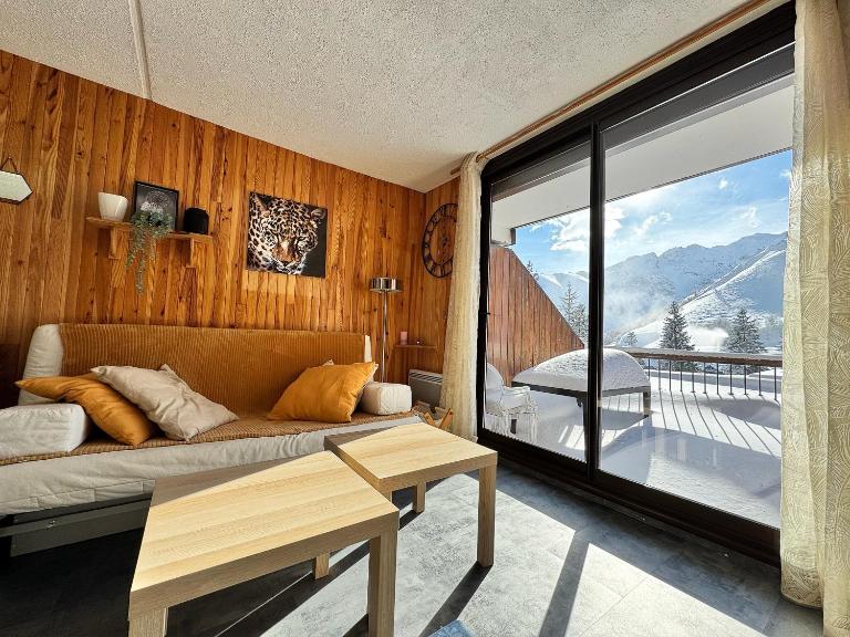 Appartement cosy au pied des pistes avec balcon et vue montagne - B&B Gouaux-de-Larboust