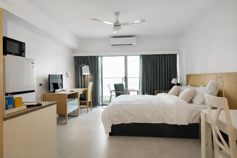 Darwin Central Escape Hotel Style Apartment with Kitchen , Pool , Gym , Car Park,Balconey - Ferienwohnung Darwin