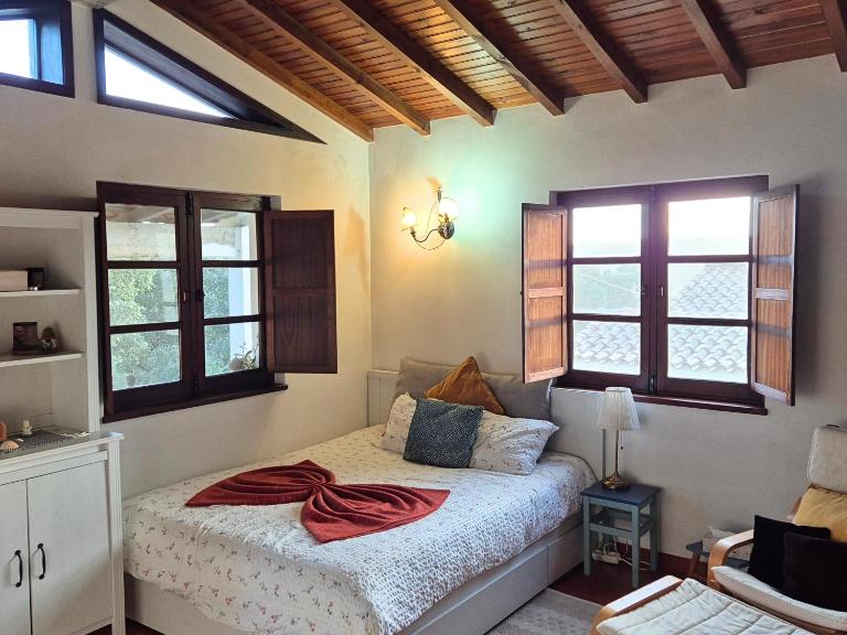 Studio in peaceful village of São Martinho das Amoreiras - B&B São Martinho das Amoreiras