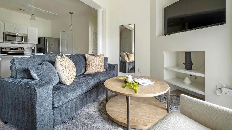 Landing Spectacular 2BD Gym - B&B Monroe