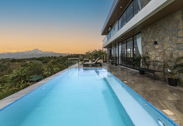 Villa 360 - B&B Calaca