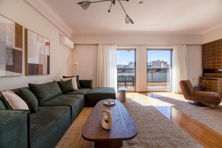 Comfort Living 3BR Apartment in Chalandri by UPSTREET - Ferienwohnung Athen