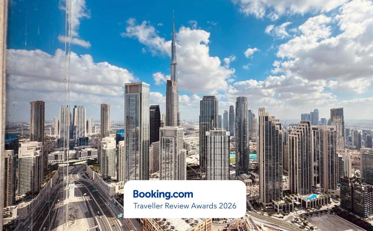 Apartment on High Floor with Burj Khalifa View and Infinity Pool - B&B Dubái