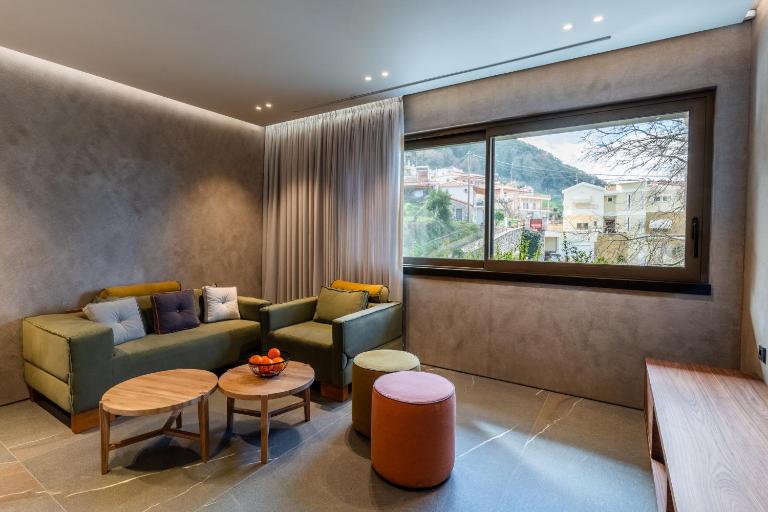 Selemnos Boutique - Bed and Breakfast Patras