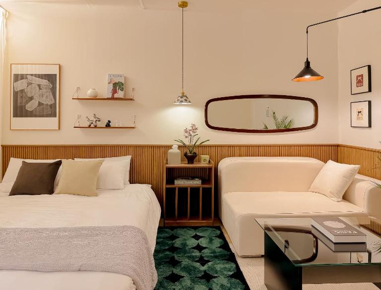 Gangnam COEX Apgujeong Rodeo Garosu-gil Gangnam Plastic Surgery Clinic Itaewon 30 minutes - Bed and Breakfast Seoel