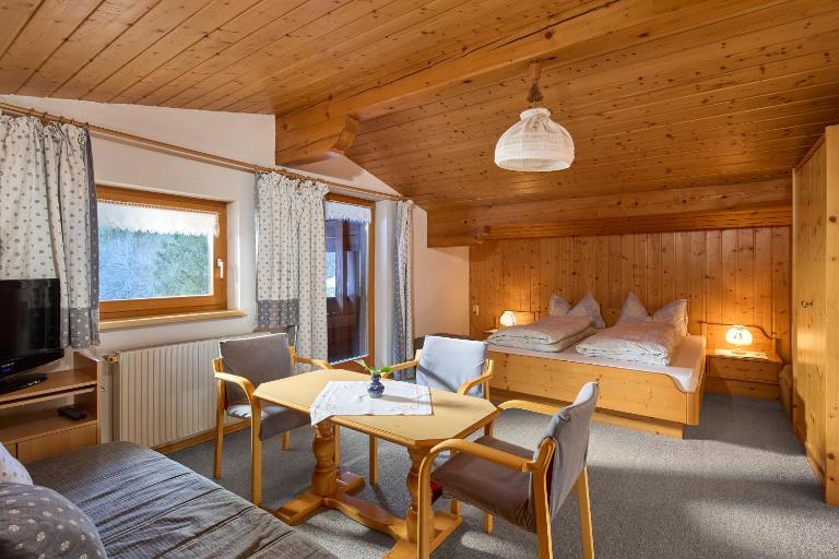 Haus Muster - Hochmontafon - Chambres d'hôtes Partenen