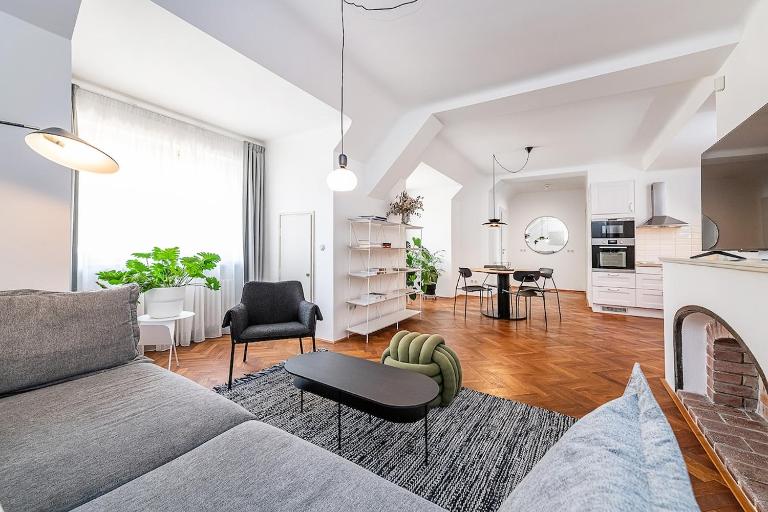 Central Apartment with breathtaking view - Ferienwohnung Prag