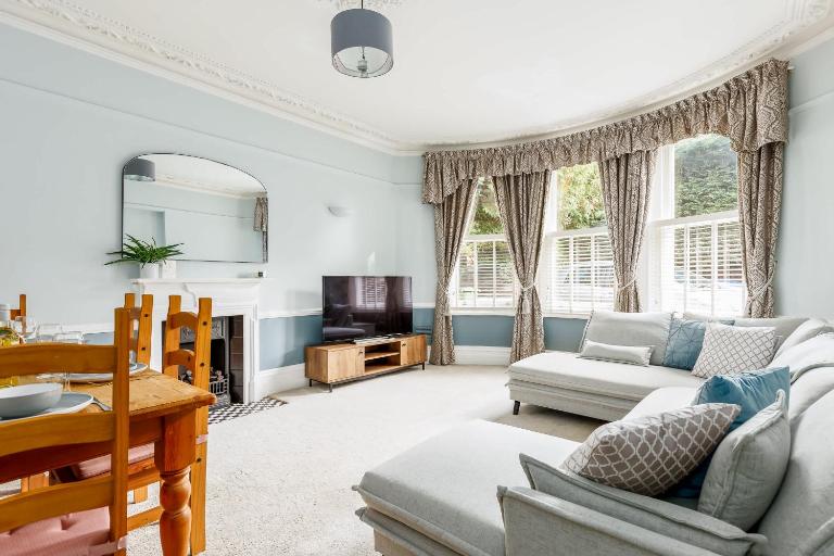 Cobalt Cove - 10-Minute Walk to Ashley Cross - B&B Poole