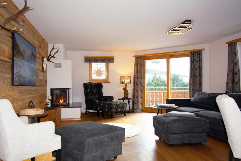 Premium Apartment Grischuna mit Silvrettablick - B&B Klosters Platz