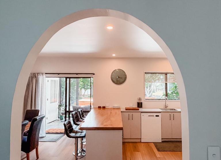 The Sundowner Beach Club Oceanfront Bliss - B&B Hokitika