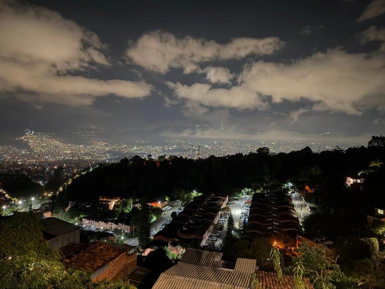 Apartamento Comuna 13 - B&B Medellín