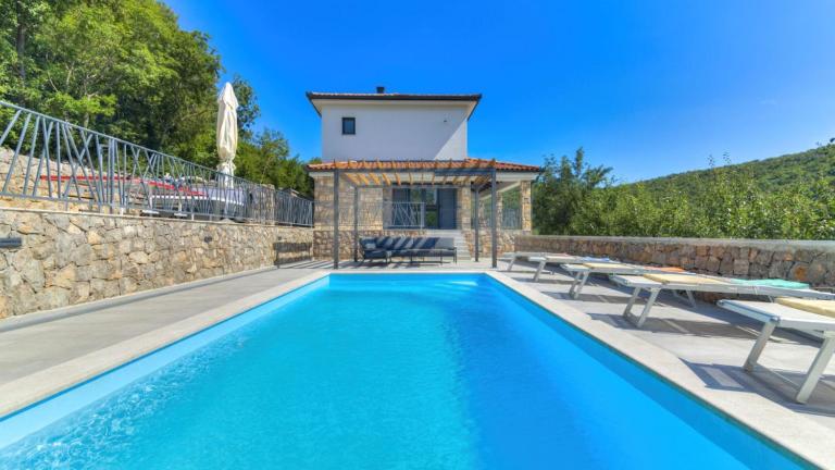 Beautiful Casa Verde in Novi Vinodolski - B&B Donji Zagon