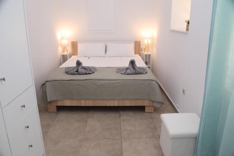 Andriani apartment - B&B Koutouloufári