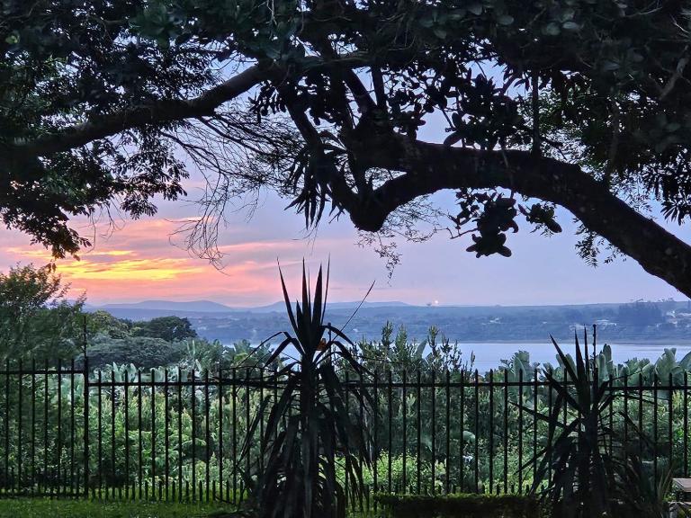 Hillton Manor Guest House - B&B Richards Bay