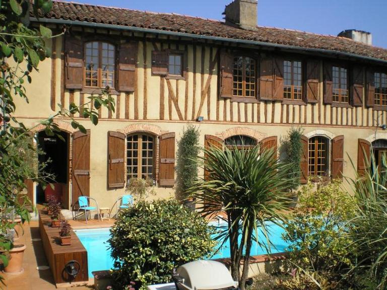 Guest House, Private Pool - B&B L'Isle-en-Dodon
