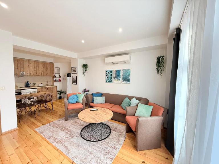 Central 2 Bedroom Apartments The Quiet Luxury 3 - B&B Plovdiv