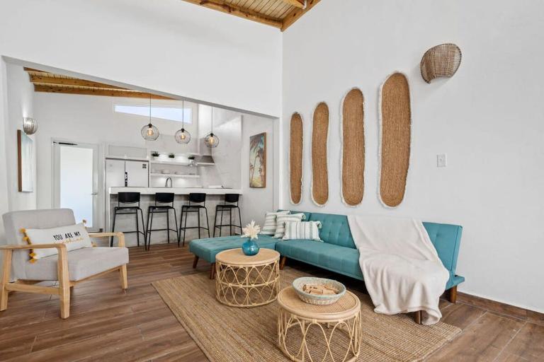 Villa Atlantico Sol - Shared Pool Access - 1 Parking Spot - B&B Mameyal