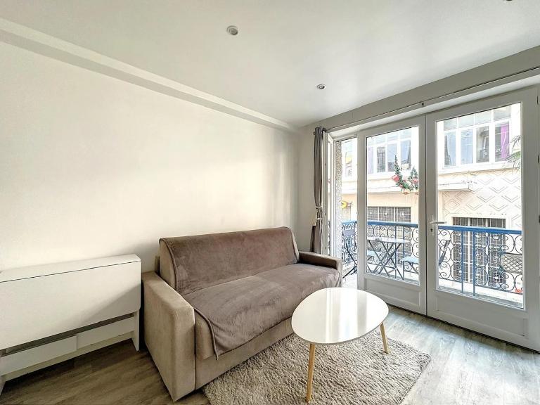 Superbe appartement avec terrasse centre-ville et plage à 5 min - Ferienwohnung Cannes