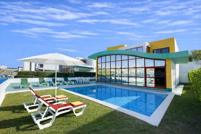 Marina - Private Pool - 10 Pax - Albufeira - Chambres d'hôtes Albufeira