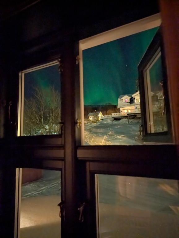 Cabin Magic Senja 2, Home away from home - Bed and Breakfast Botnhamn