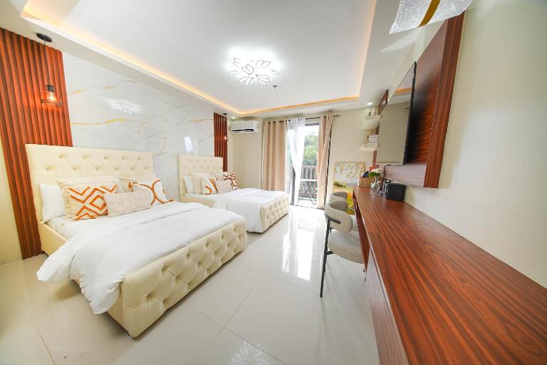 Alpine Villas at Crosswinds Tagaytay Casa de Vela - B&B Tagaytay