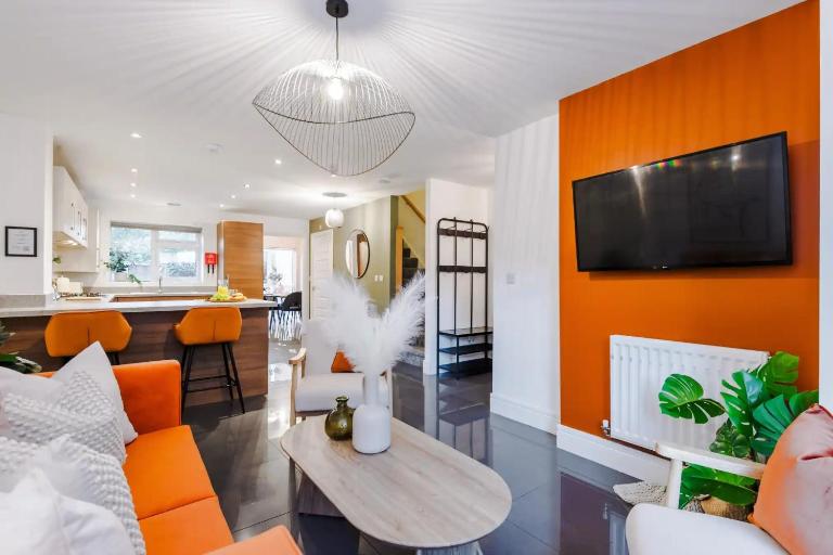3BDR Terracotta House with Free Parking and Garden - B&B Etruria