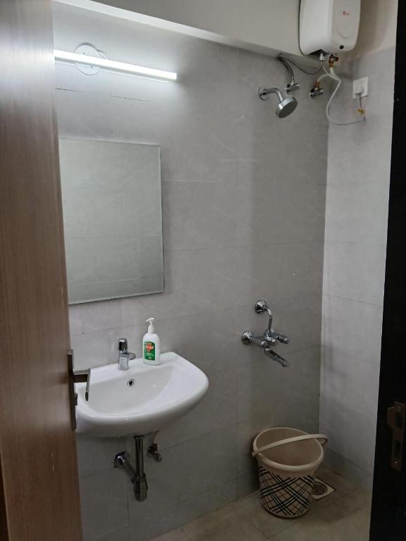 Prithvi Proximus studio apartment - B&B Pune