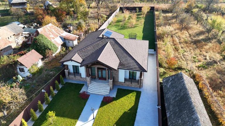 Agropensiunea Anotimpuri - Chambres d'hôtes Albeştii Pământeni