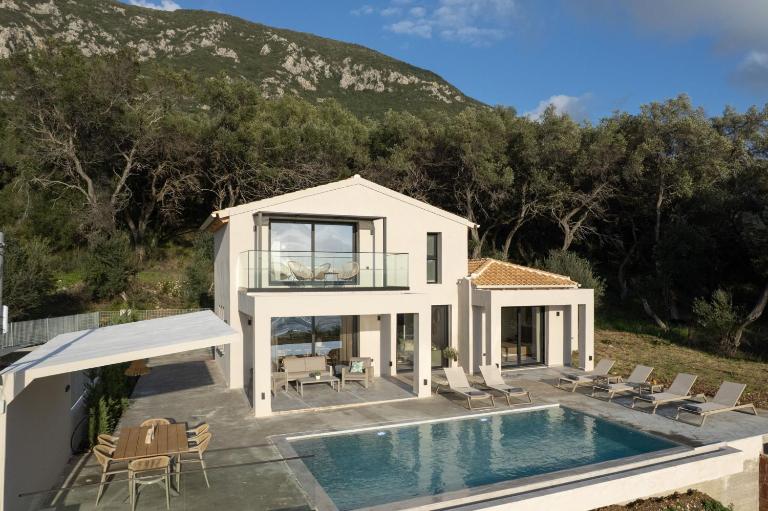 Villa Elais by PosarelliVillas - B&B Agios Mathaios