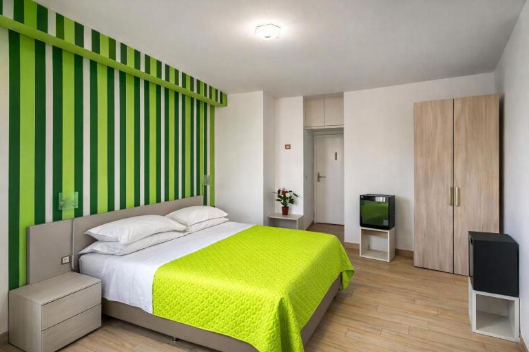 English Inn Rooms - Ferienwohnung Sorrent