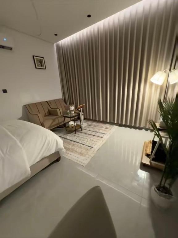 استديو كورنيش الأرن بالخبر 1 - B&B Khobar