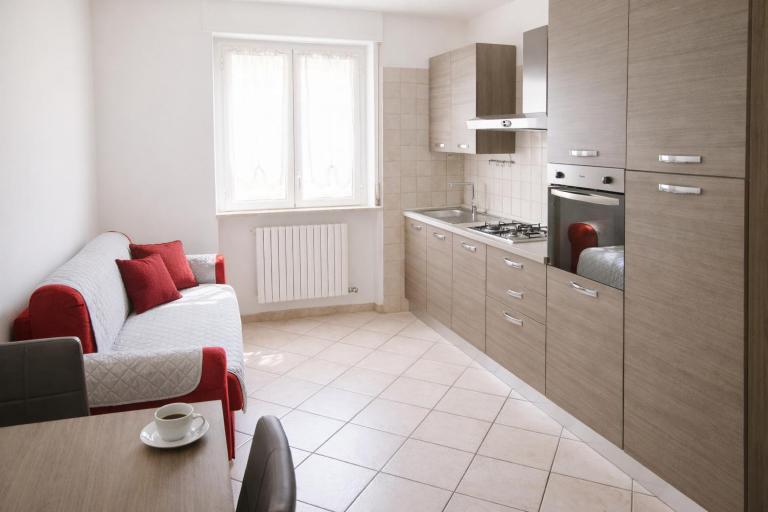 Appartamento con parcheggio gratuito vicino Rho Fiera e Milano Madonnina House - B&B Bollate