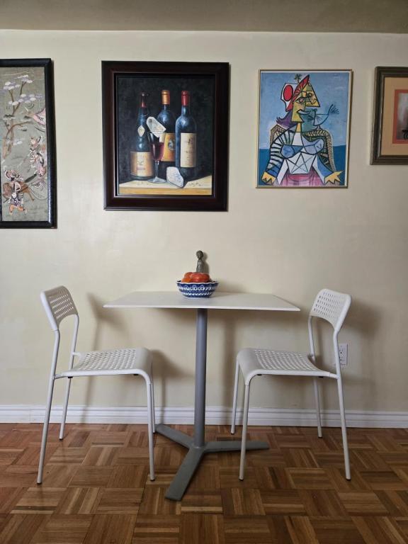 Homely Inn - B&B Toronto