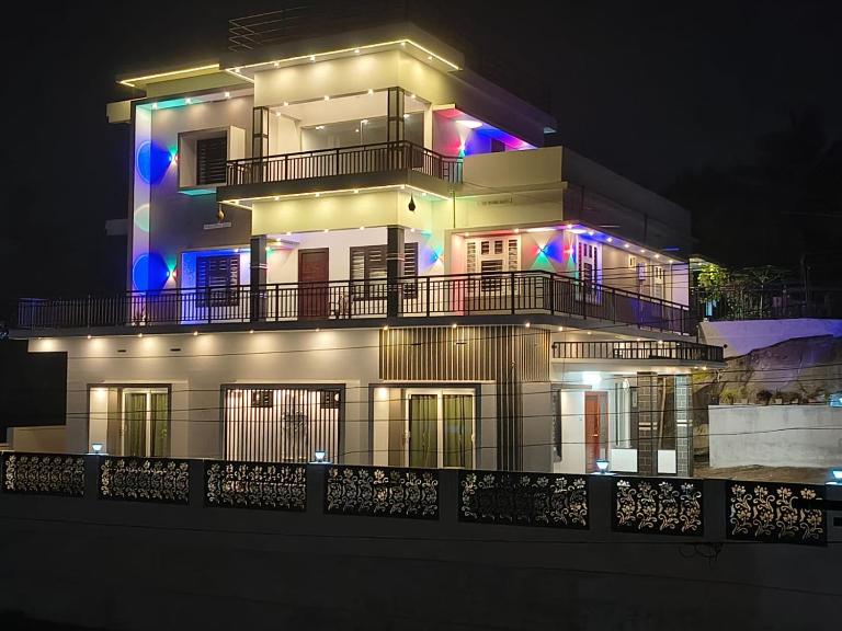 Bro Code Marayoor A Premium Family Friendly Retreat with Panoramic Mountain Views - Ferienwohnung Marayur