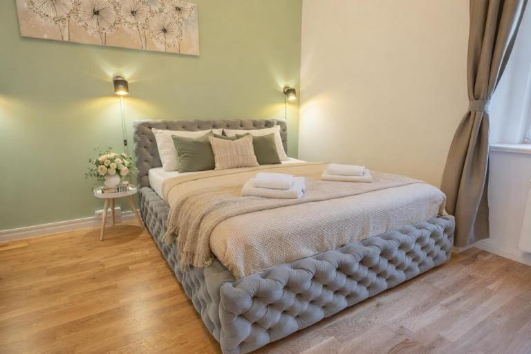 3BR Apartment - Self Check-in - Prague 1 - Sleeps 8 - B&B Praga