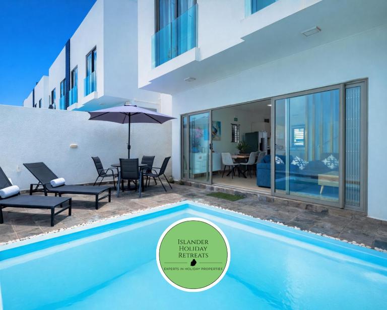Soley Lor - 3 Chambres, Piscine privée et Rooftop vue mer - B&B Flic en Flac