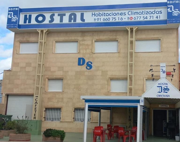 Hostal DS - Chambres d'hôtes Velilla de San Antonio