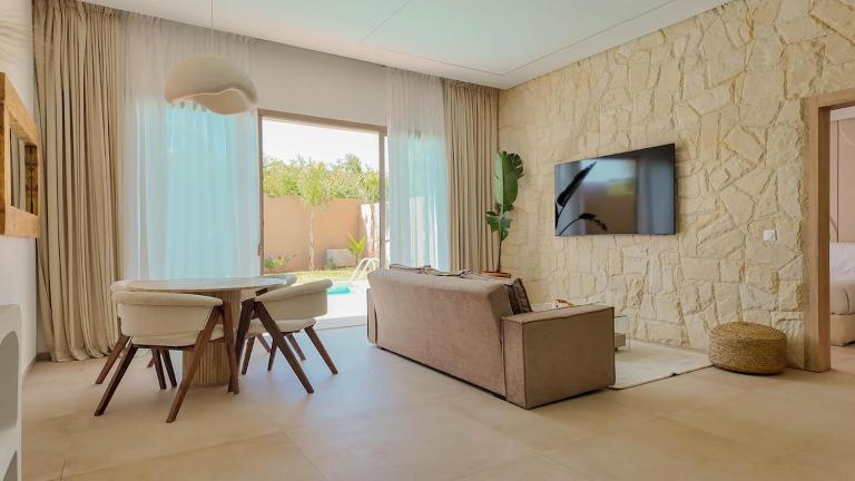 Majorelle Bungalow - pool, not overlooked - B&B Marrakech