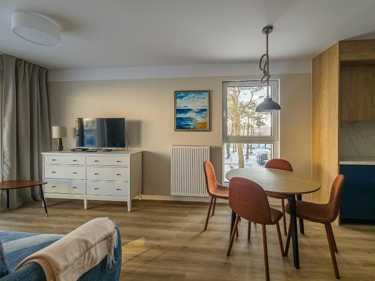 Lazurowy -jacuzzi, sauny, sala zabaw, garaż, siłownia, 400m do plaży płaskie zejście - B&B Jastrzębia Góra
