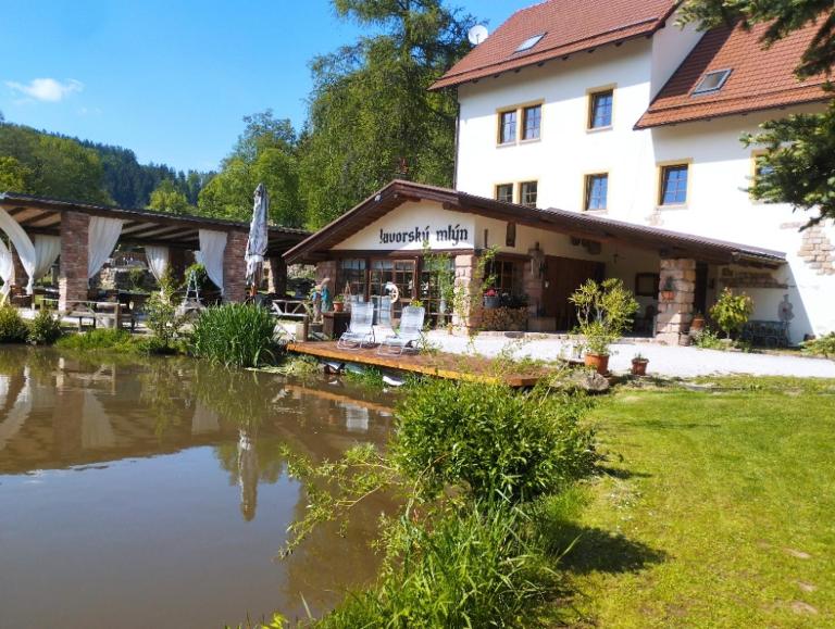 Penzion Javorský mlýn - B&B Lázně Bělohrad