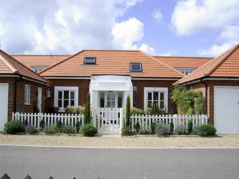 2 Bed in Reydon oc-aatheh - Chambres d'hôtes Reydon
